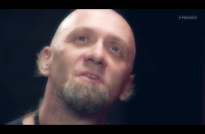 Уши растут на волосах экстрасенса